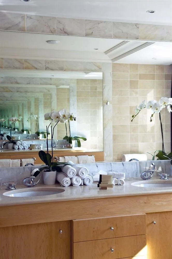 Hotel & Spa Le Pavillon Charbonnieres-les-Bains
